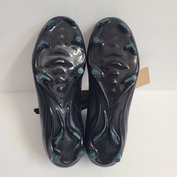 Athletic_Shoes